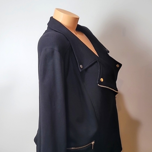 The Limited Collection Black Moto Jacket w/Bell Sleeves - Picture 10 of 15